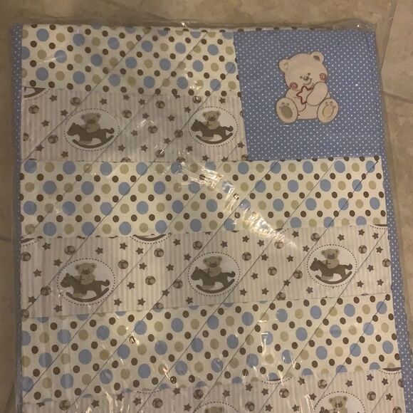 Custom made quilted baby changing table quilt in protective plastic - Picture 2 of 5